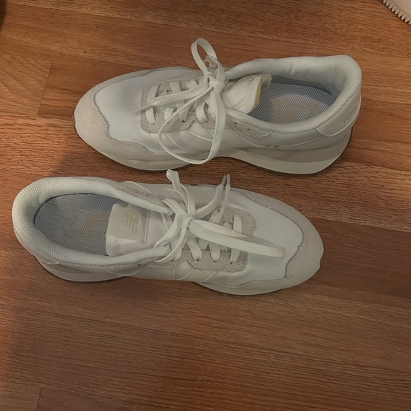 New Balance 237 Suede Sneaker Shoes Nimbus Cloud White Women's 8 - Picture 2 of 5